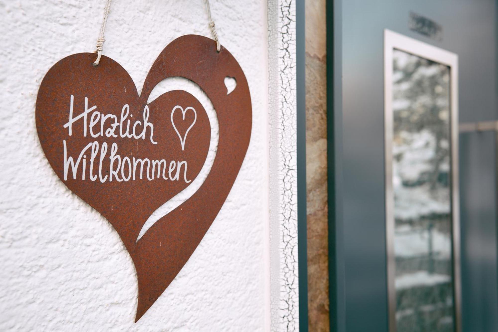 Pension Vier Jahreszeiten Saalbach-Hinterglemm Zewnętrze zdjęcie